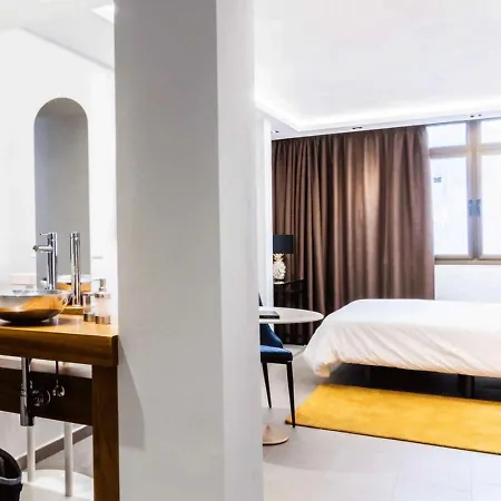 Apartment Poem By Airnest