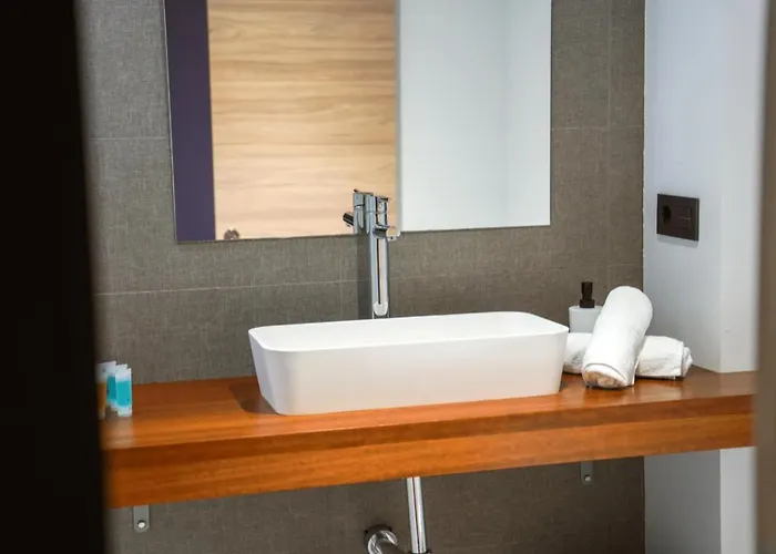 Poem By Airnest Appartement *