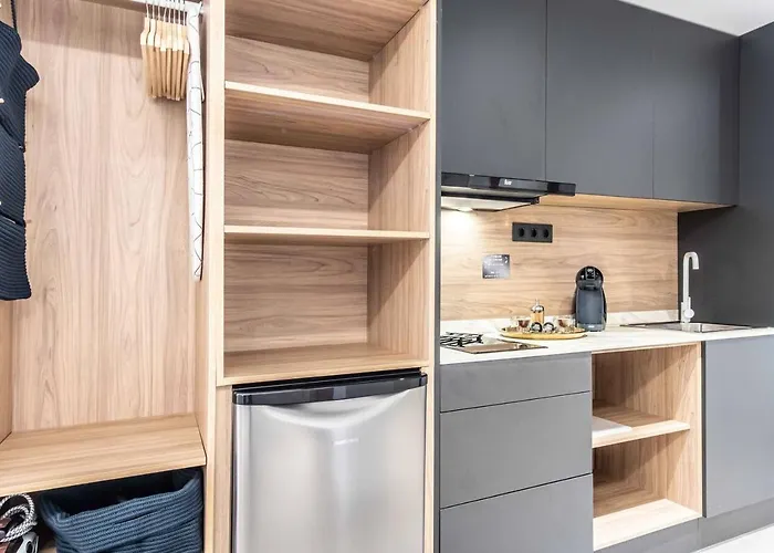 Poem By Airnest Appartement