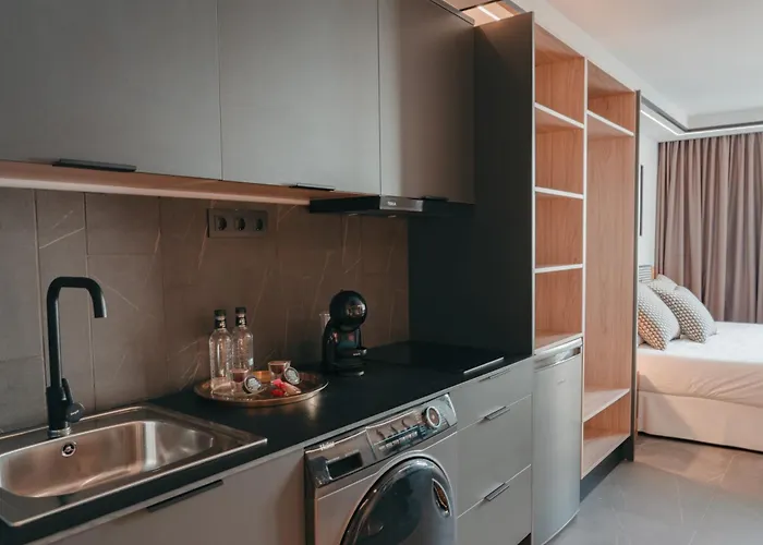 Appartement Poem By Airnest *