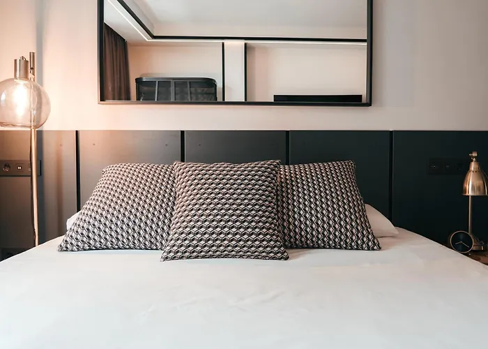 Poem By Airnest Appartement *