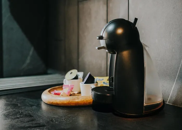 Poem By Airnest Appartement *